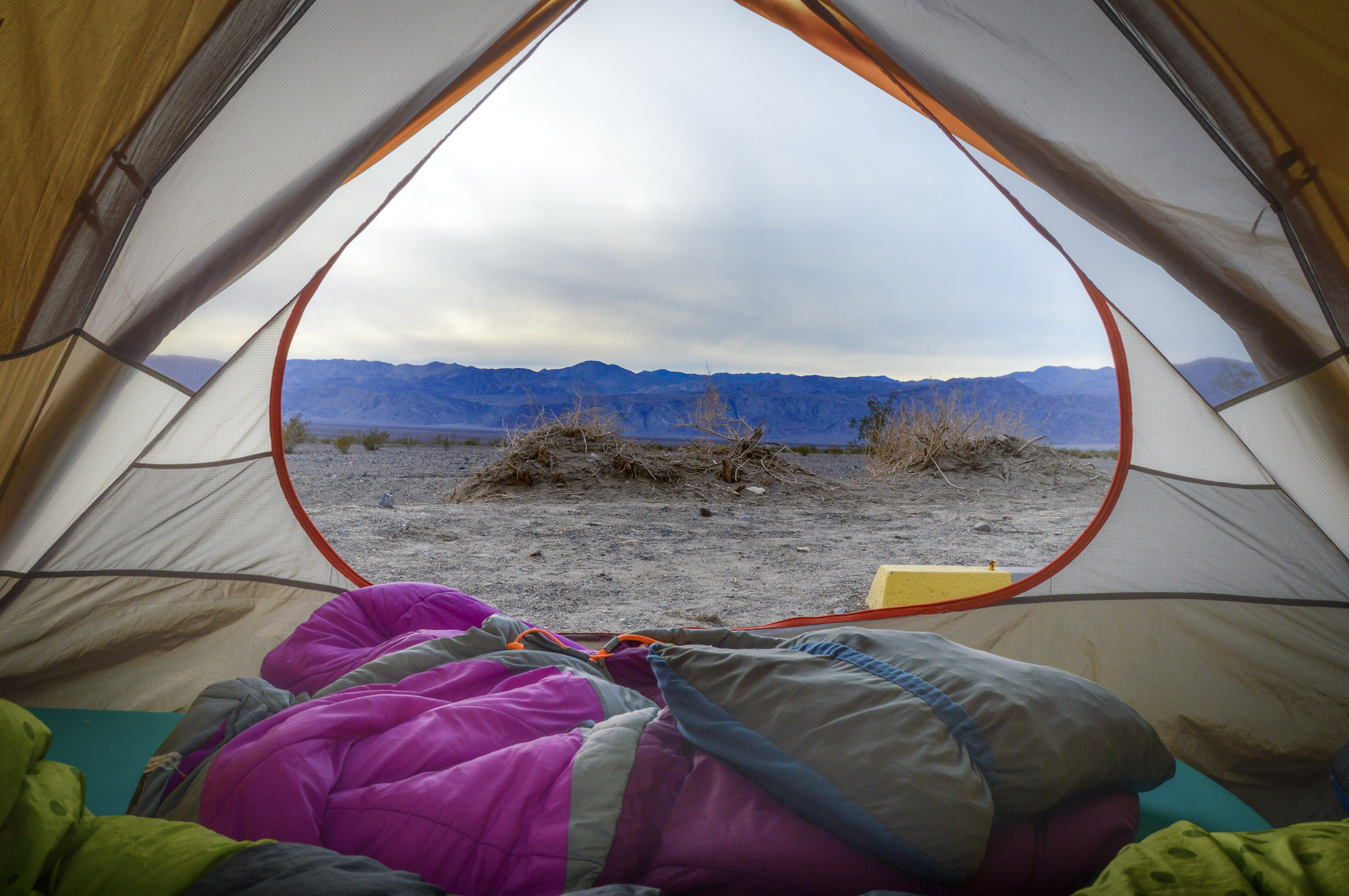 Learn what you should bring for Camping Essentials when staying in National Parks. What to pack for camping - These are important items for your camping checklist: Tent | Sleeping Bag | Sleeping Pad | Camping Pillow | Headlamp| + all other gear essentials for what to bring camping for beginners.
