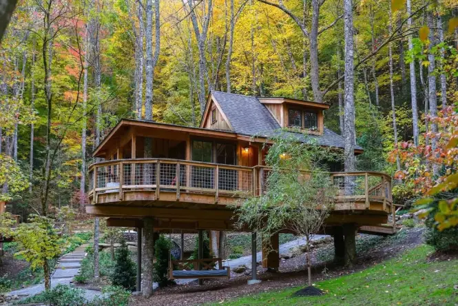 Amazing Treehouses By National Parks | You Can Find on VRBO